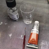 Ich verwende zum ersten mal einen Öl basierten und selber gemixten Wash um die Vertiefungen hervorzuheben.