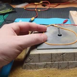 Ich verwende zum ersten Mal ein LED-Filament welches mit 3V funktioniert.