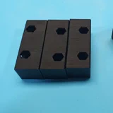 Die Holzklötze vom Bild weiter oben mussten 3D-Gedruckten Ecken weichen. Mit diesen wird alles viel genauer.